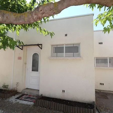 Charmante Maison 3 Pieces - Terrasse, Clim, Parking - A 5 Min De La Plage Et Commerces - Fr-1-307-180 *